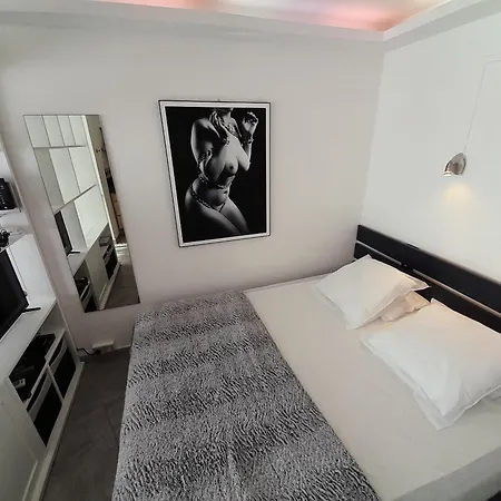 公寓 Village Naturiste Shibari 阿格德